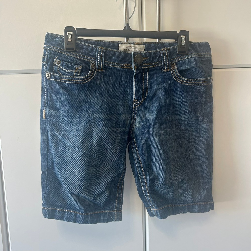 Aeropostale Womens Denim Bermuda Shorts Blue Medium Wash Flap Pocket Size 9/10